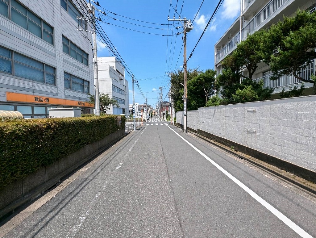 南町住宅　西側 前面道路